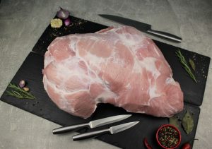 Свинячий окіст задній (шинка) 5D - замовити мясо гуртом від виробника для ресторанів, кафе, готелів, магазинів 